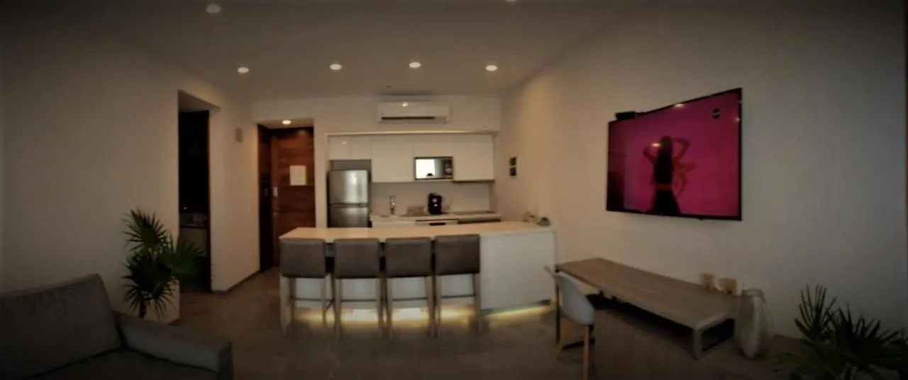 Departamento Delux 2 Habitaciones - Walking Distance A La Playa, Con Balcon. Playa del Carmen