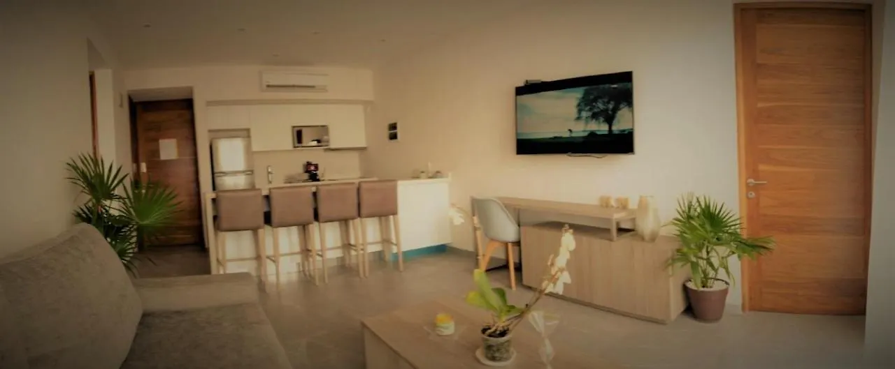 Departamento Delux 2 Habitaciones - Walking Distance A La Playa, Con Balcon. Playa del Carmen Mexico